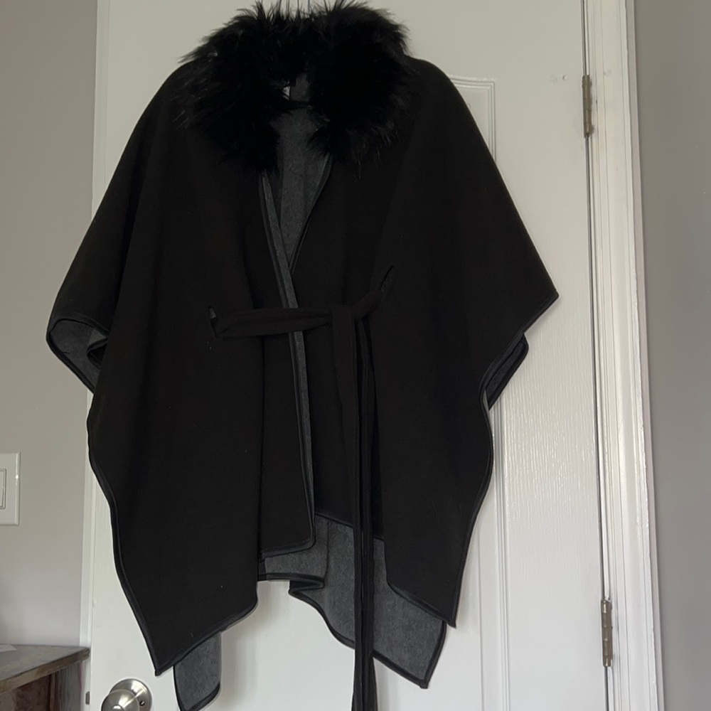Black Faux Fur Collar Cape